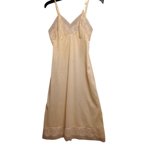 Vintage Cream Full Slip With Lace Details Adjustable Straps Womens Lingerie Unde - Picture 1 of 11